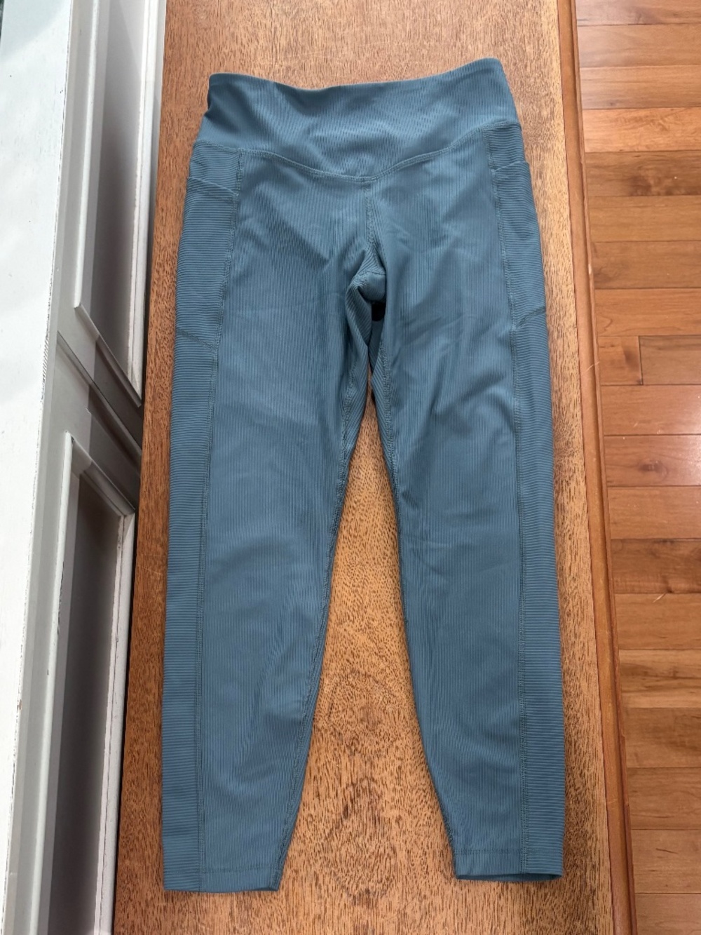 Old navy active ribbed leggings pockets medium